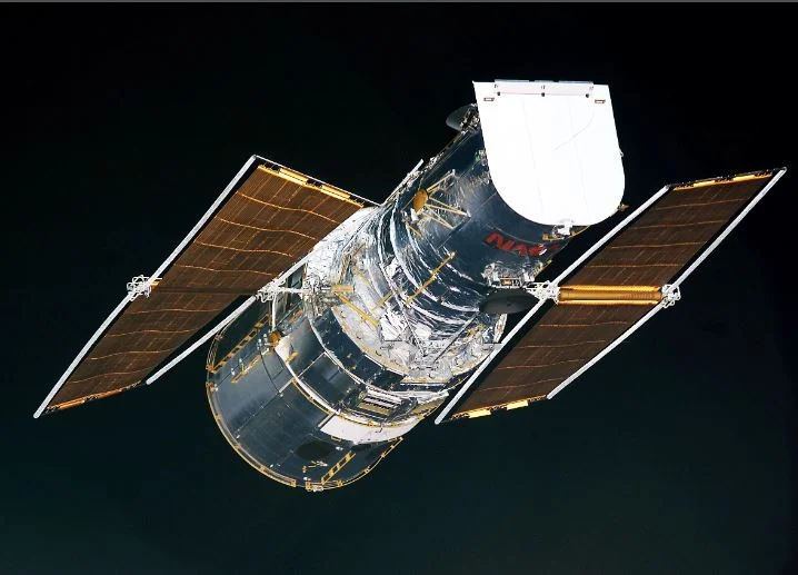 The Hubble Space Telescope Unveiling The Cosmos Ki Hikila