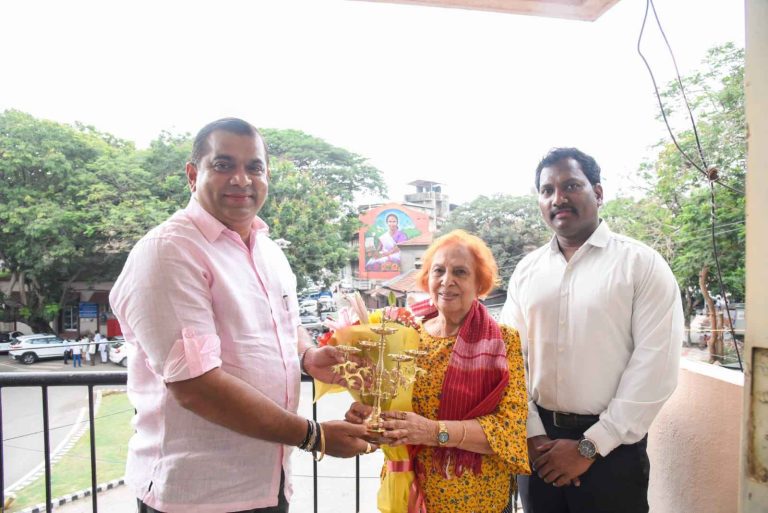 Libia Lobo Sardesai