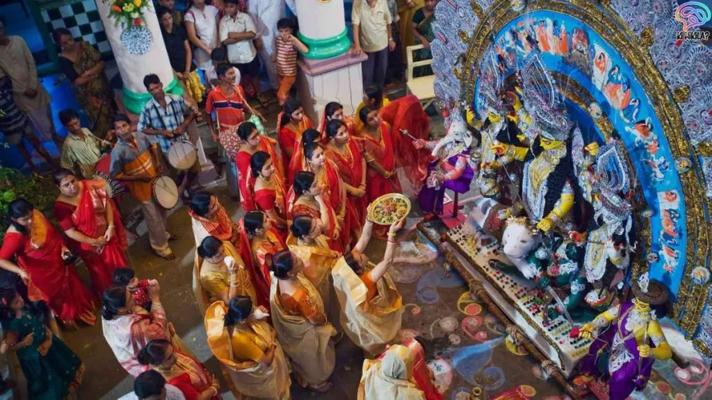 Durga Puja vs Navratri