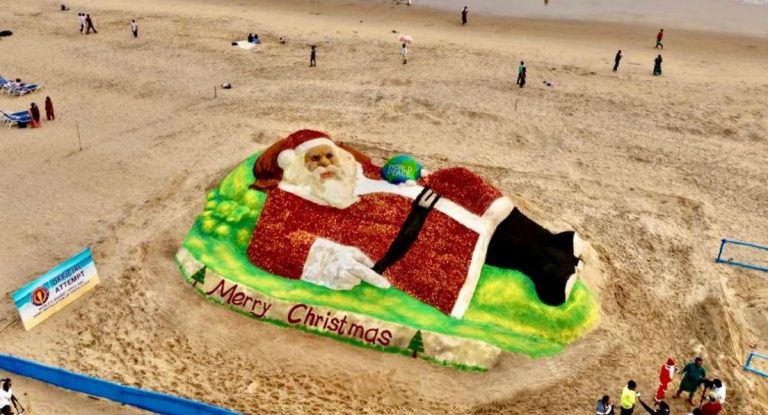 Sudarsan Pattnaik Santa Record