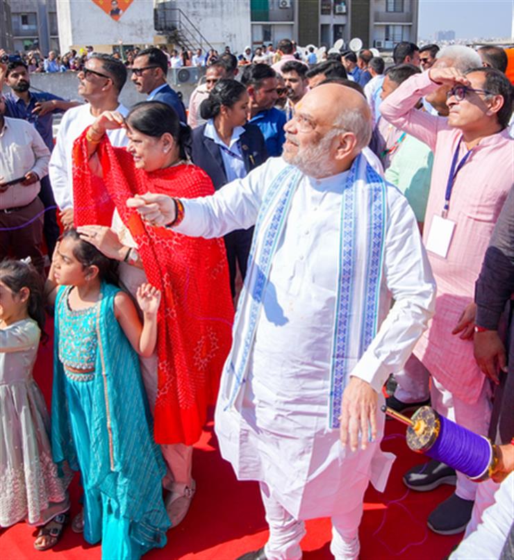 Amit Shah Inaugurates Delhi Kite Festival