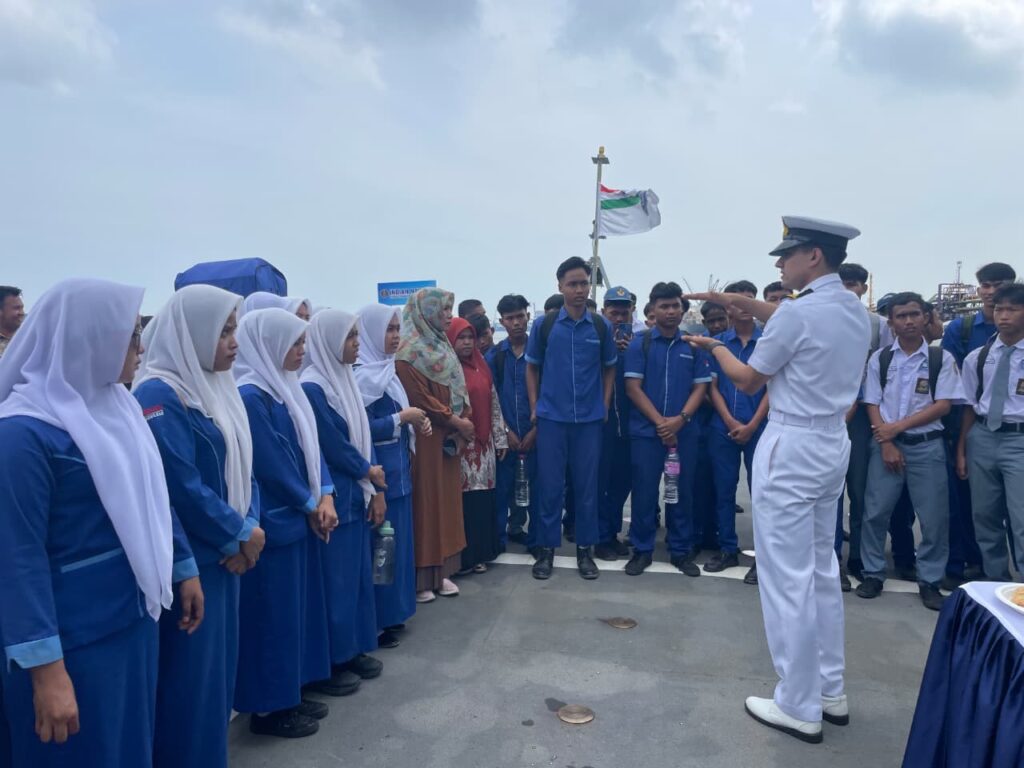 Indian Navy-Indonesia Maritime Ties Strengthened by Successful Belawan Port Call Indian Navy-Indonesia Maritime Ties