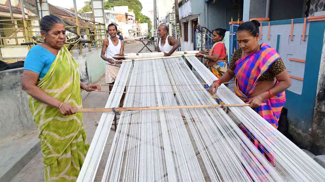 Ponduru Khadi Receives GI Tag Recognition: A Milestone for India’s Handwoven Heritage Ponduru Khadi Receives GI Tag Recognition