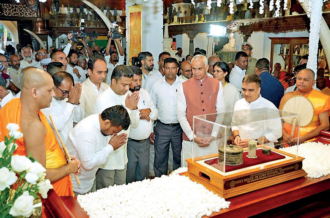 Devnimori Buddha Relics to Sri Lanka