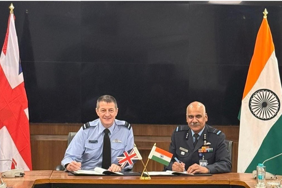 Indian Air Force Trains RAF Pilots