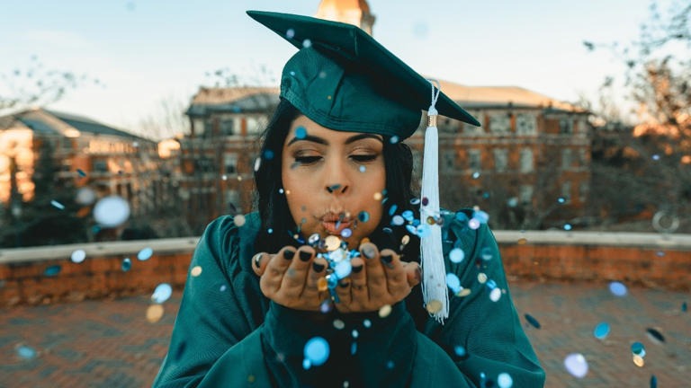 Indian Students Abroad Decline 31%: A Major Shift in Overseas Education Trends Indian Students Abroad Decline 31%
