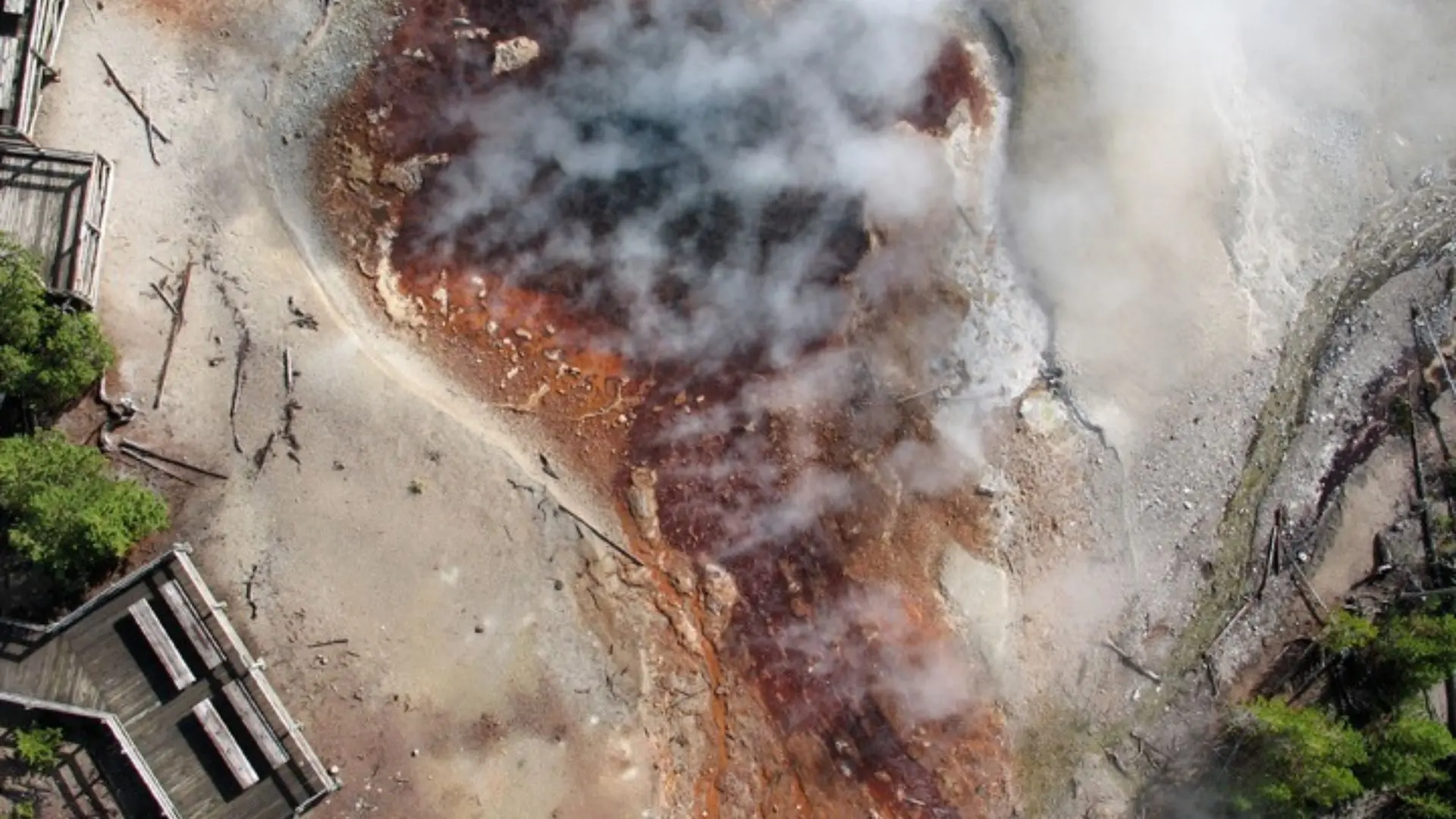 Echinus Geyser Yellowstone Eruption: Rare Acidic Geyser Roars Back After Six Years Pretorius 188 Echinus Geyser Yellowstone Eruption