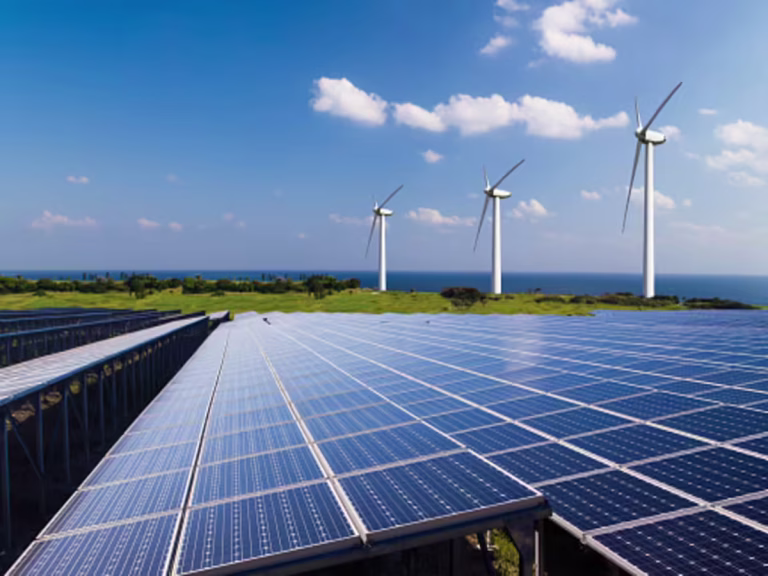 India 520 GW Power Capacity
