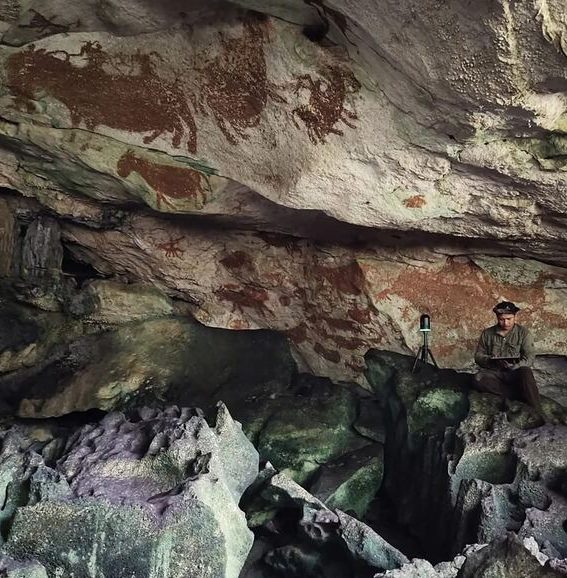 Oldest Sulawesi Hand Stencil Rock Art Discovered in Indonesia Oldest Sulawesi Hand Stencil Rock Art