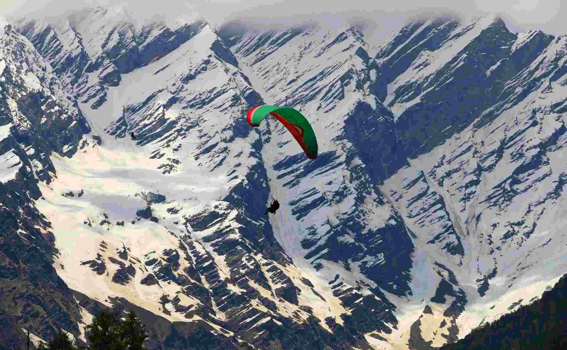 Manali Magic: A Journey into the Heart of the Himalayas Mixed 4x400m Relay Manali