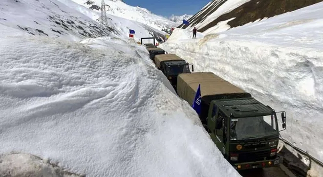 Zojila Pass Avalanche