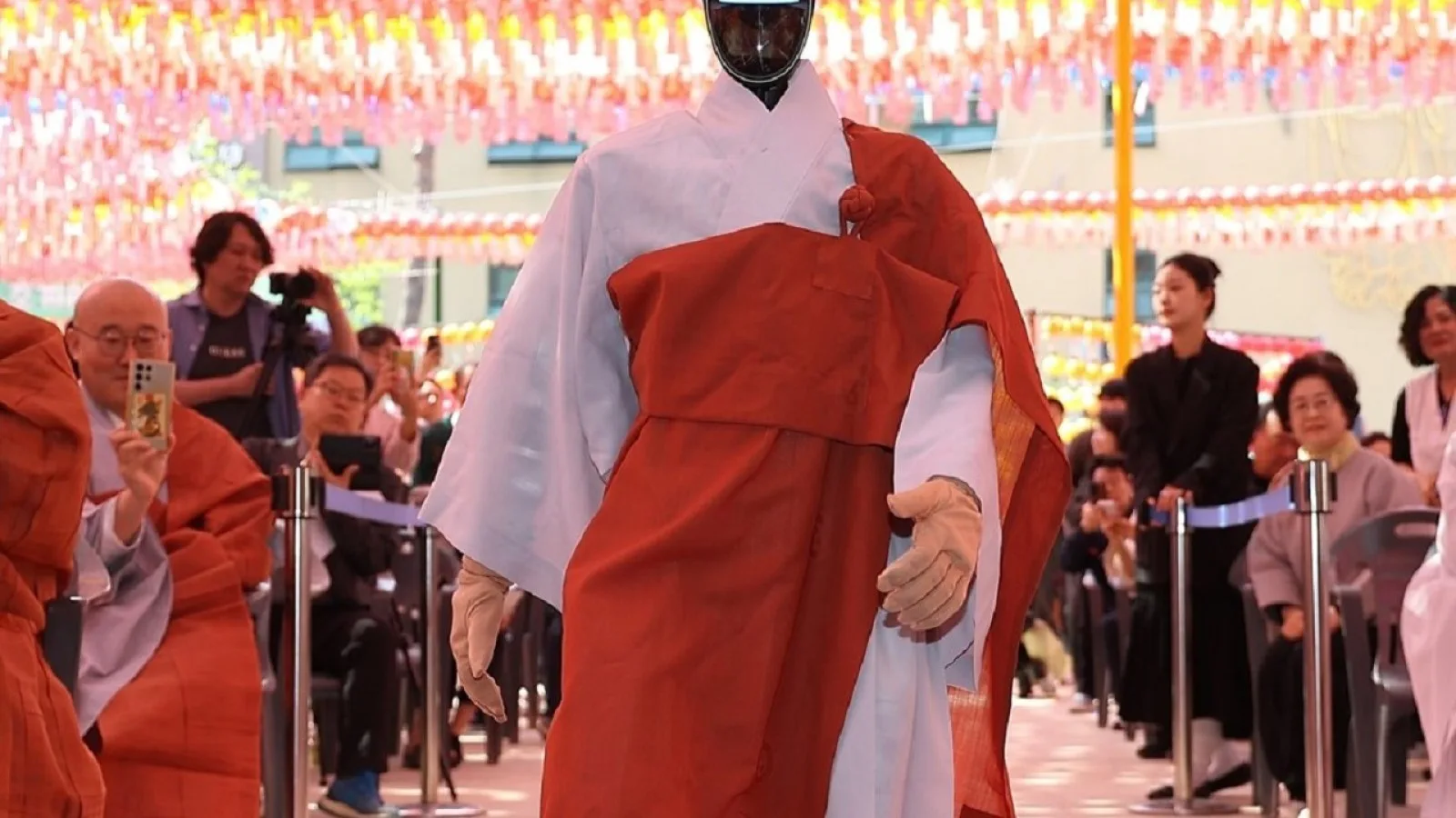 Robot Monk Gabi