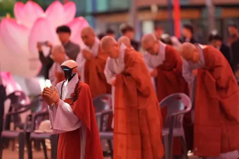 Robot Monk Gabi