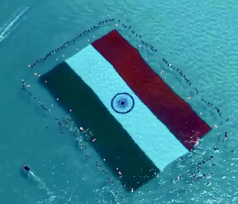 Underwater Human Tower Record