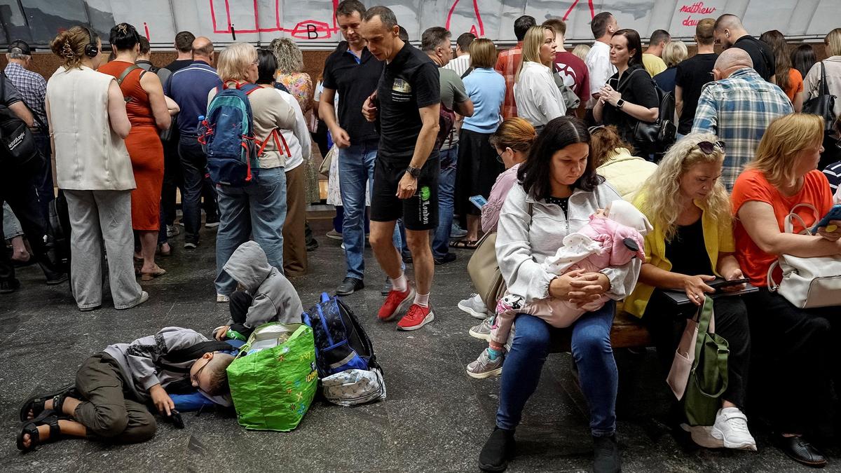 Kyiv-Warsaw Train Hit Near Polish Border Mazagon Dock Kyiv-Warsaw Train
