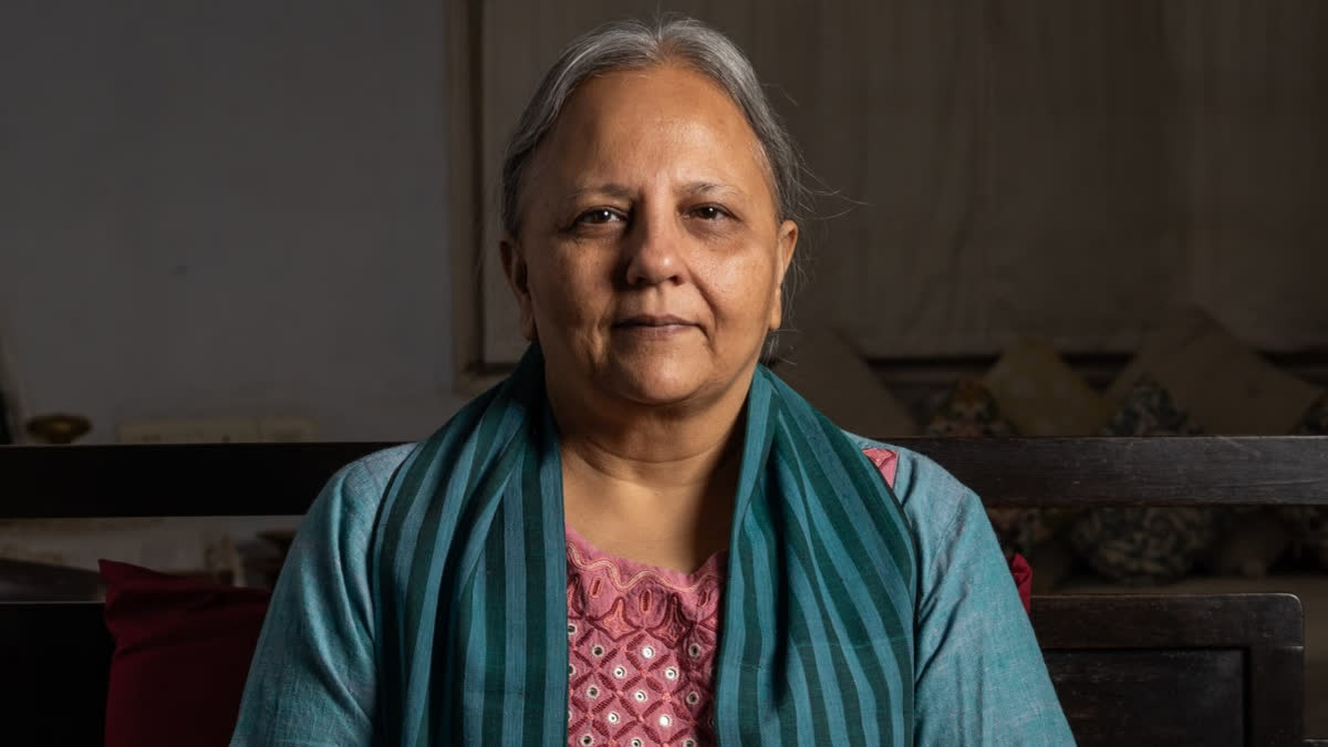Reema Nanavaty Wins Hillary Clinton Award Raji Doshi Reema Nanavaty