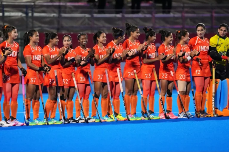 Women’s Hockey Gold